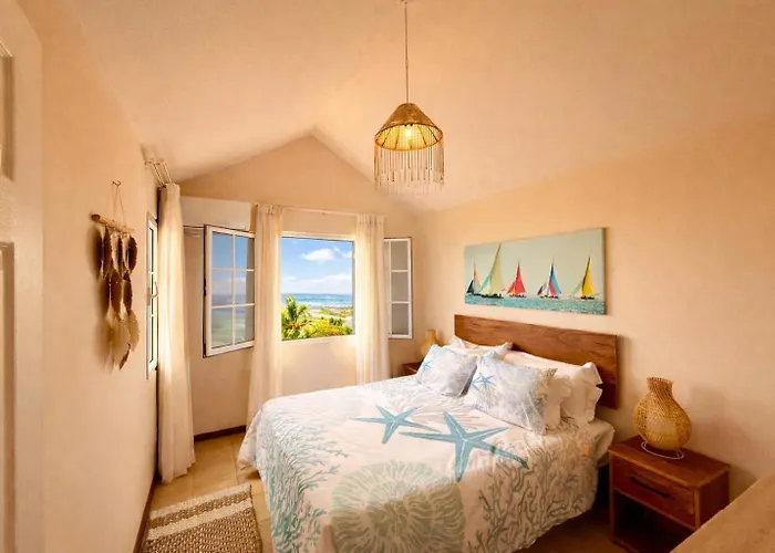 Lakaz Del Sol - Elegant Apartments With Luxurious Garden, Pool And Barbecue Area - Tourism Permit Certified